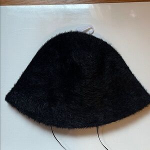 House if Harlow 1960 Black Fuzzy faux fur Bucket Hat